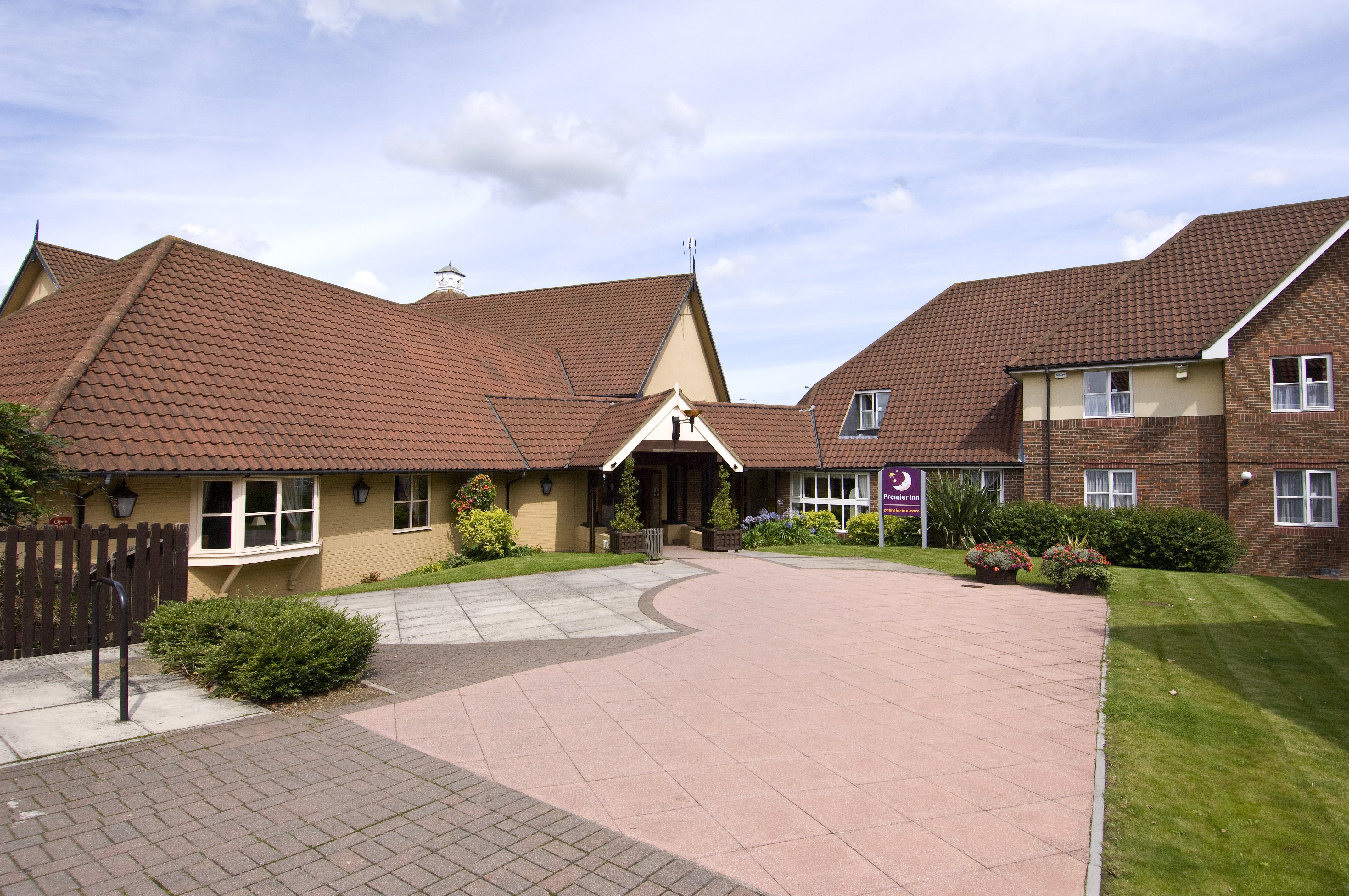 Premier Inn Bristol E. (Emersons Green)