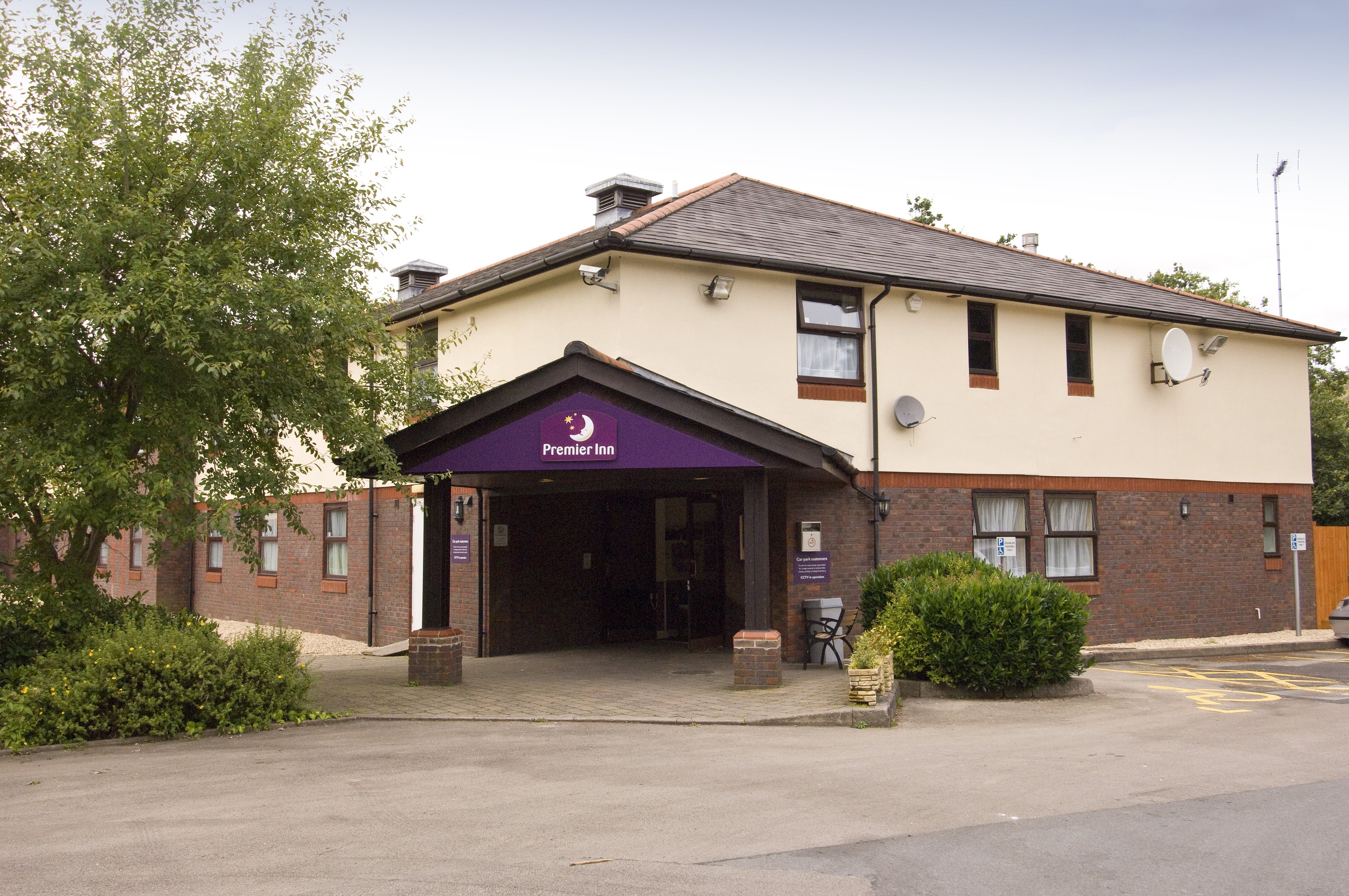 Premier Inn Caerphilly (Corbetts Lane)