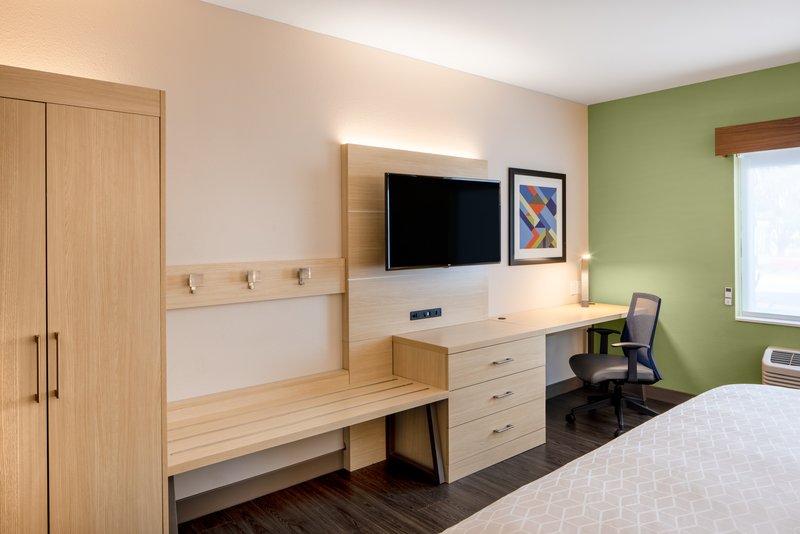1 KING BED STANDARD NON SMOKING
