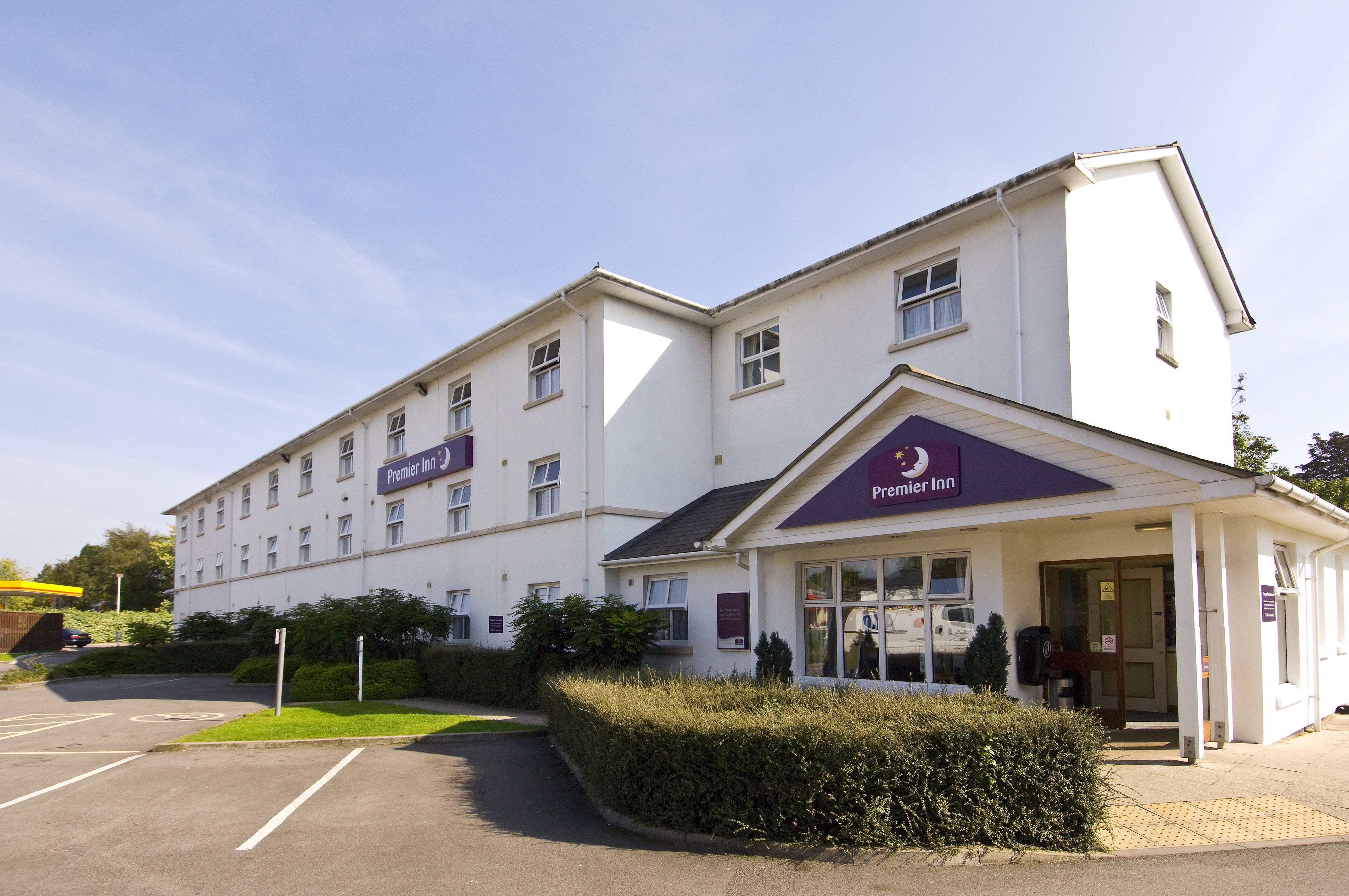 Premier Inn Cheltenham Central