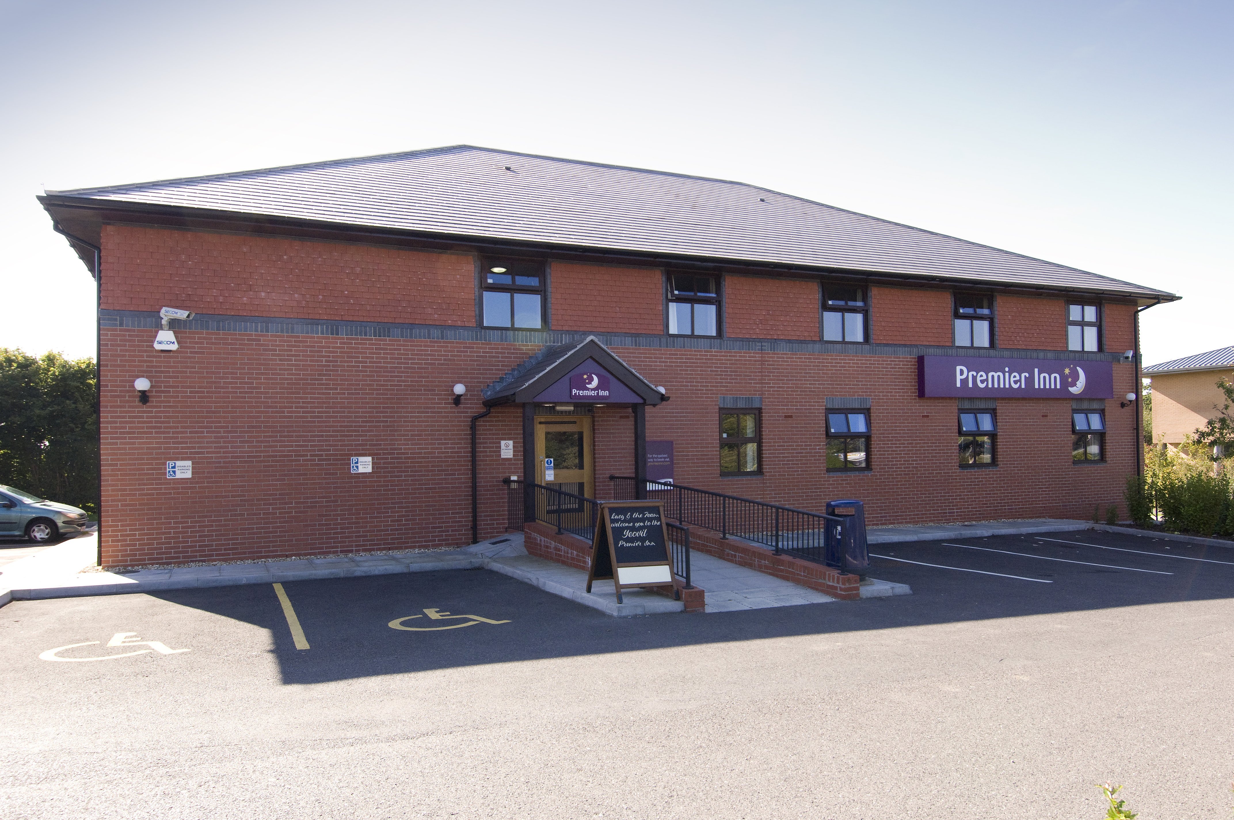 Premier Inn Yeovil Airfield Hotel