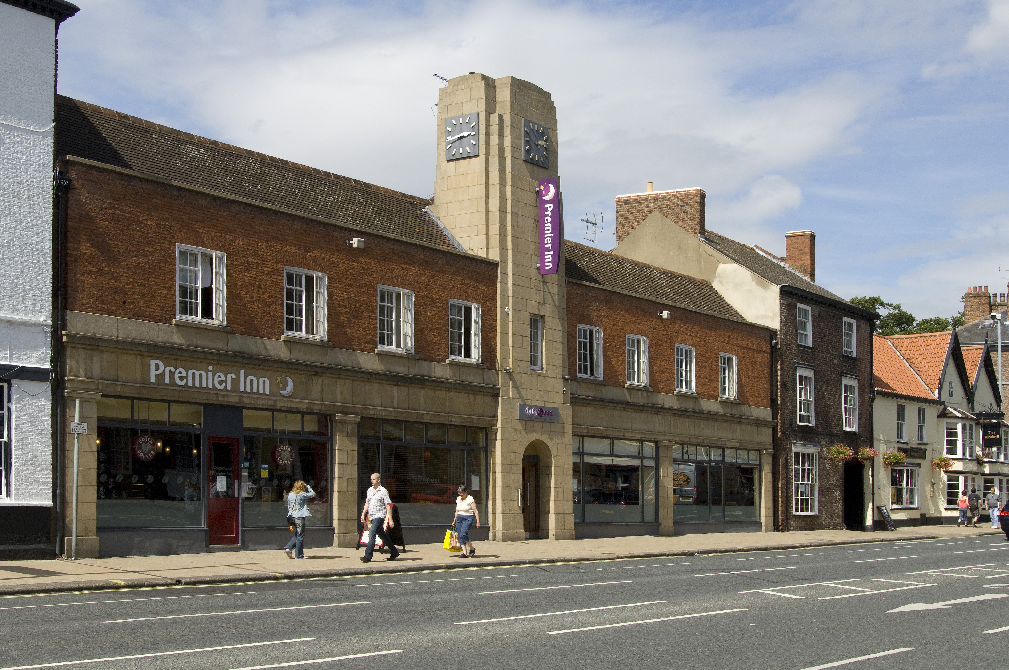 Premier Inn Hotel Blossom Street North