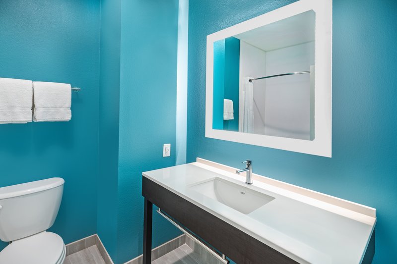 HOLIDAY INN EXP STES ROCKPORT