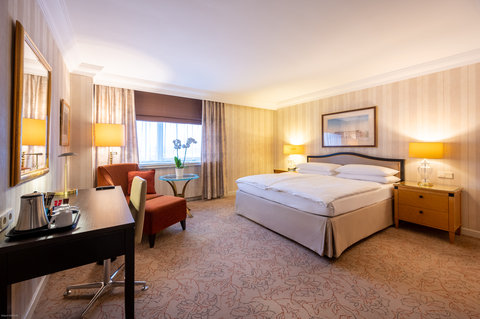 Premium Zimmer mit Kingsize-Bett und gratis WLAN