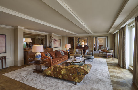 Royal Penthouse Suite