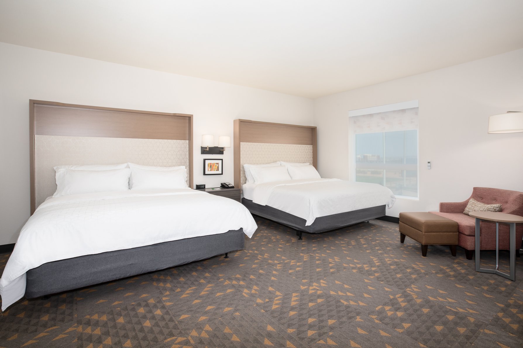 Holiday Inn GLENDALE - STADIUM & ENT DIST Room Type - 2 King Standard