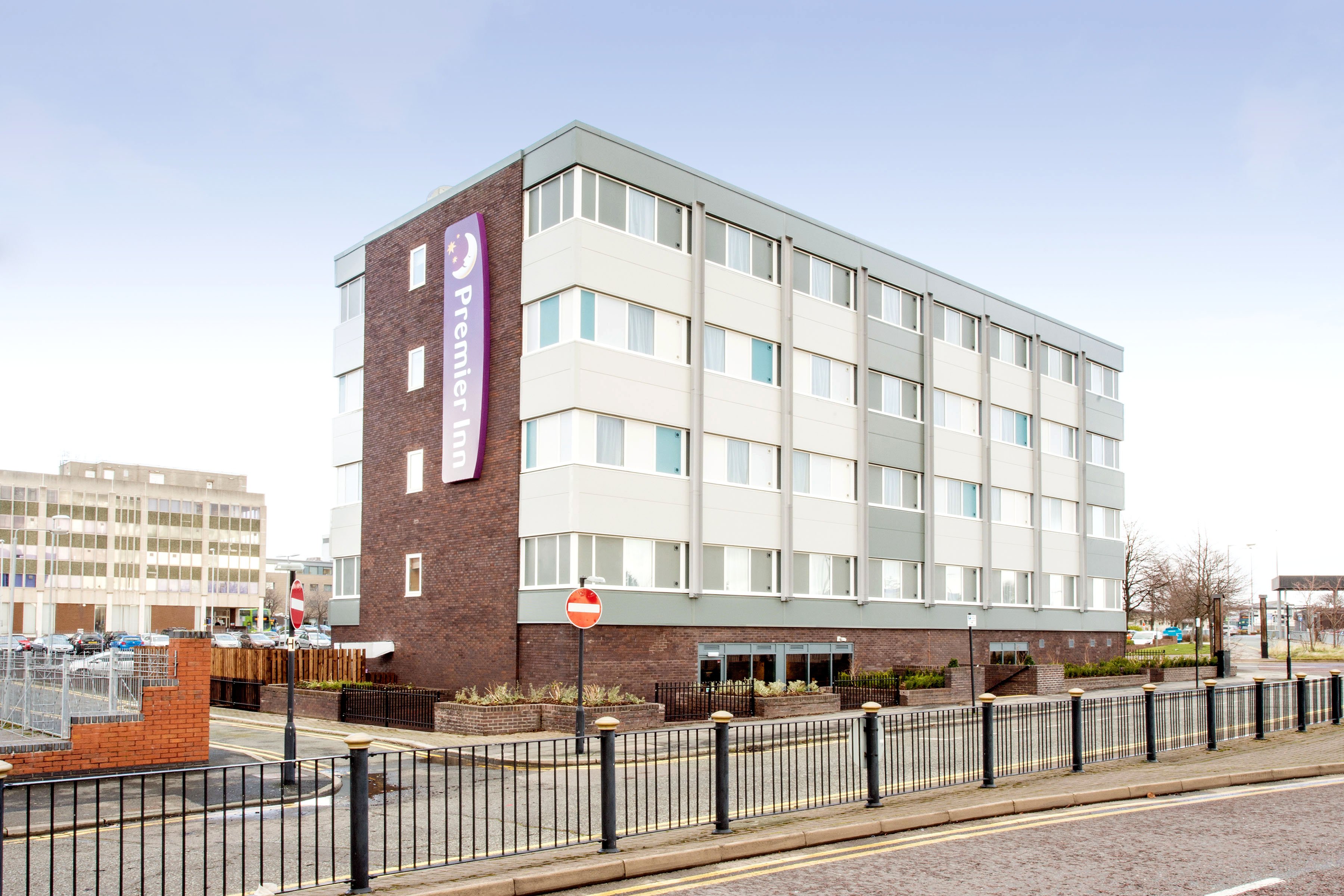 Premier Inn Birkenhead Town Centre