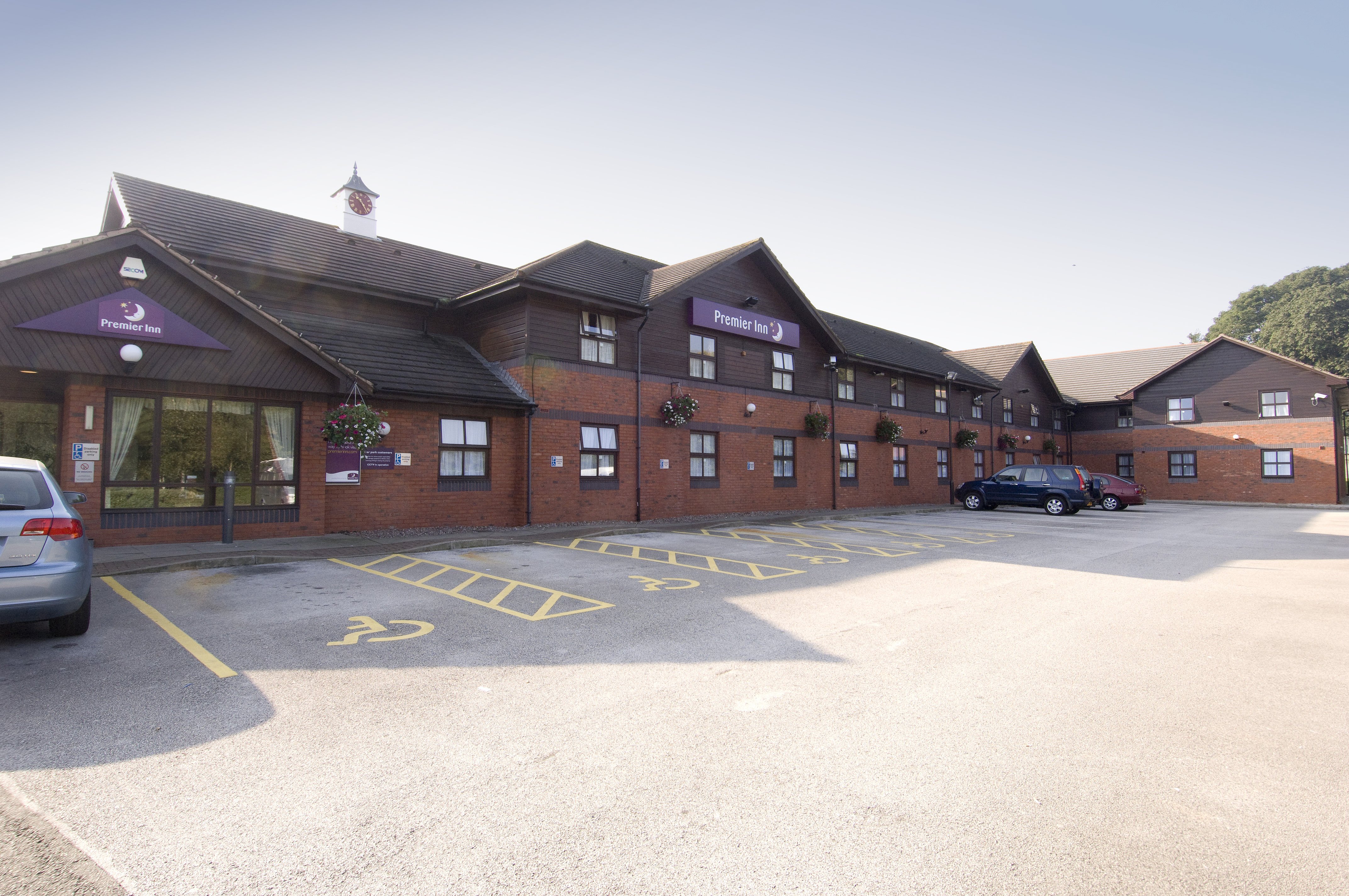 Premier Inn Birmingham Oldbury(M5,Jct 2)
