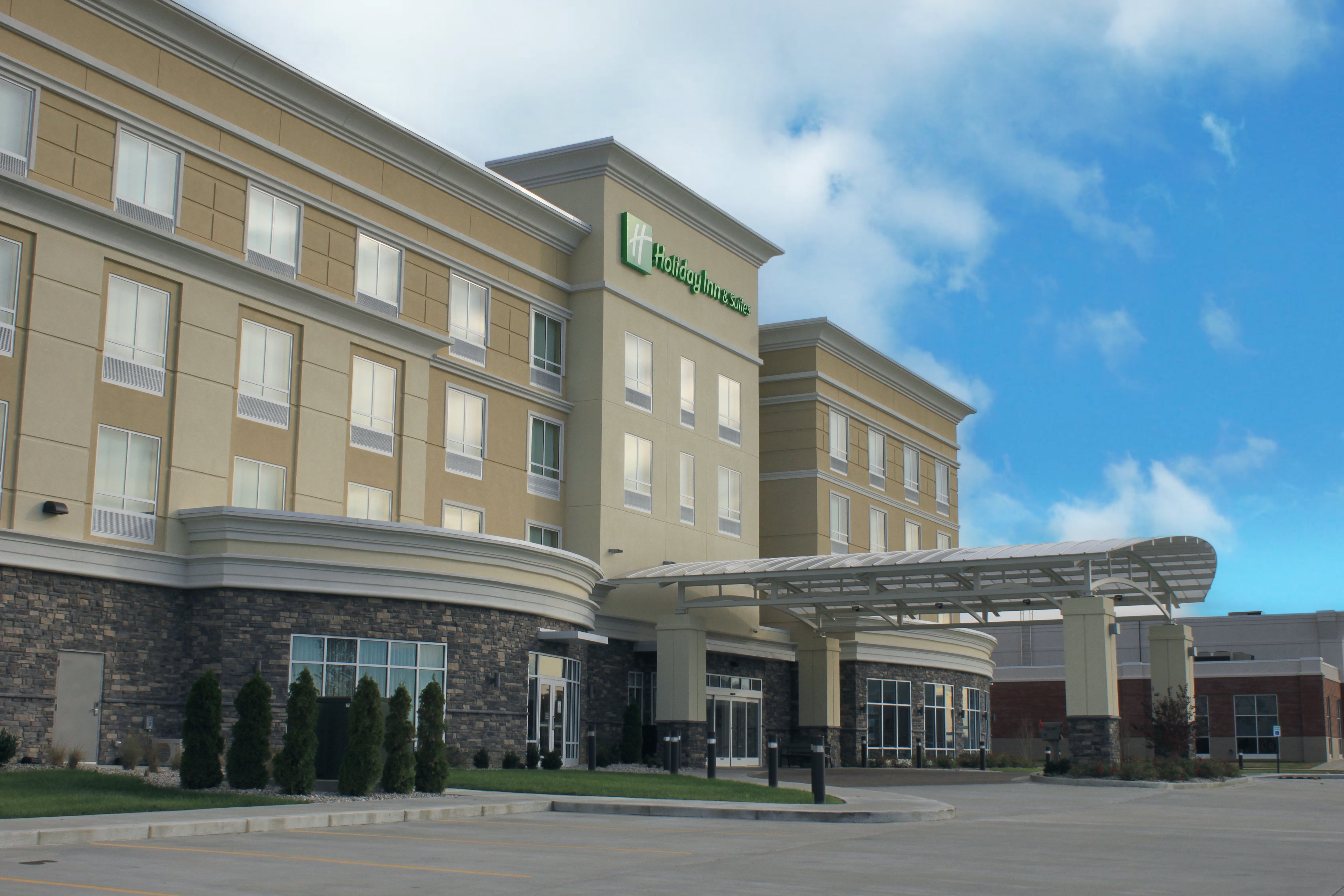 Holiday Inn & Suites-Convention Center