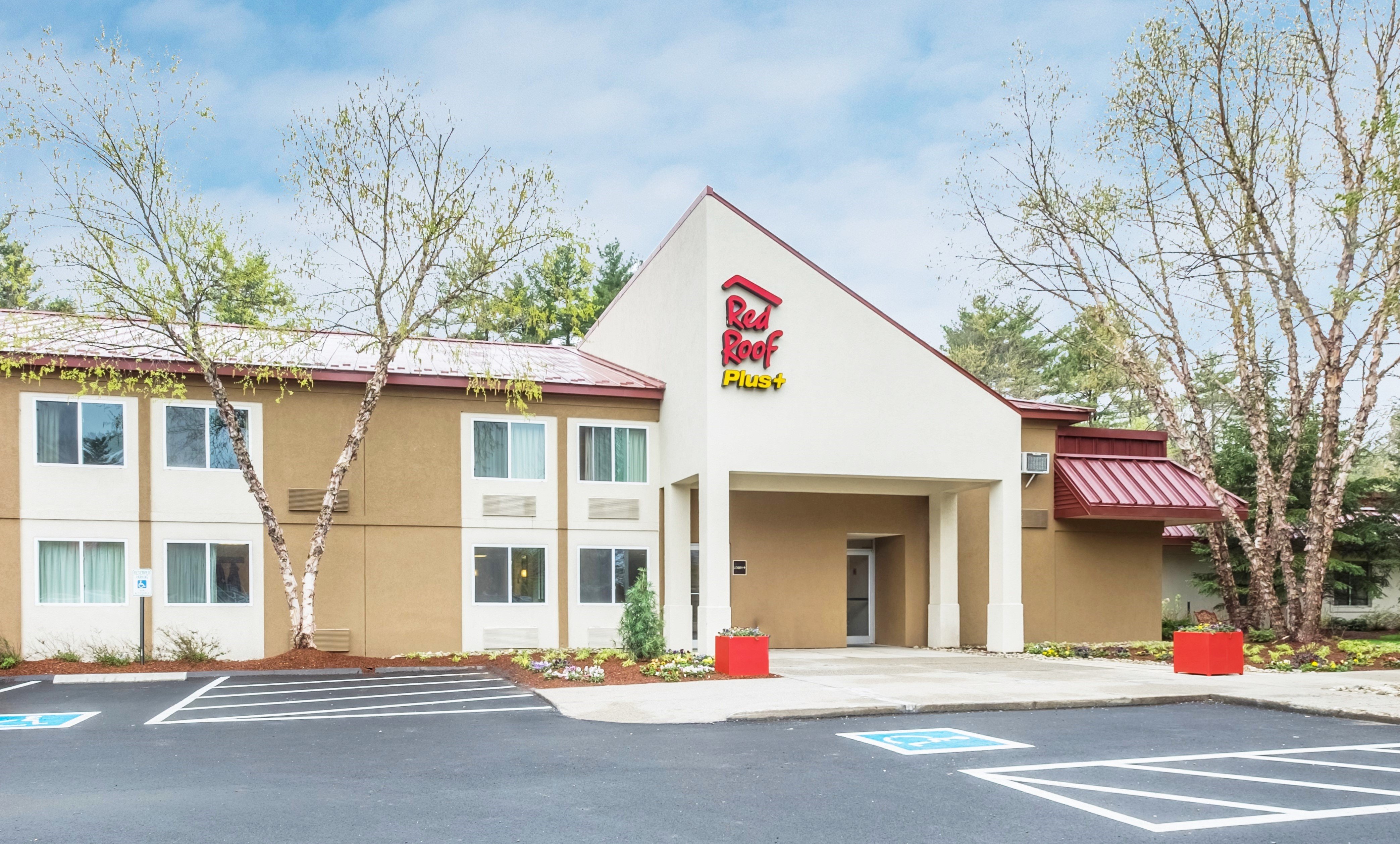 Red Roof PLUS+ South Deerfield - Amherst
