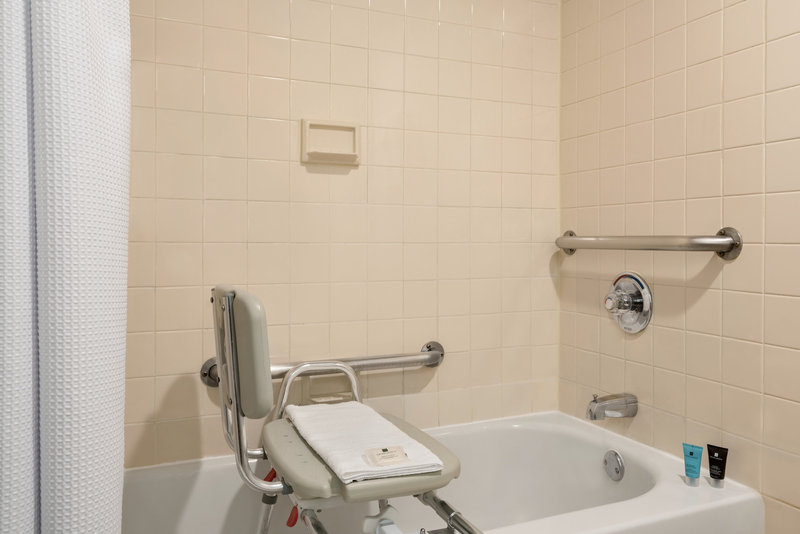 1 KING BED WHEELCHAIR ACCESS NONSMOKING