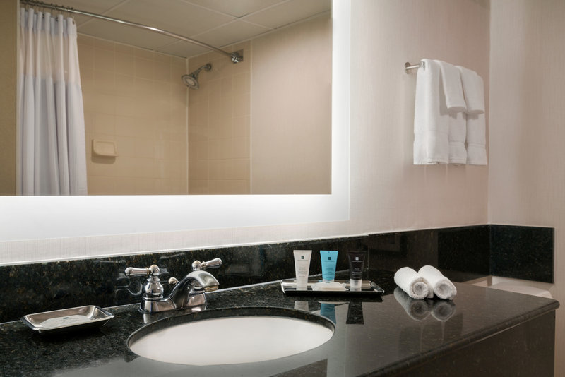 CROWNE PLAZA HOTEL ENGLEWOOD NJ