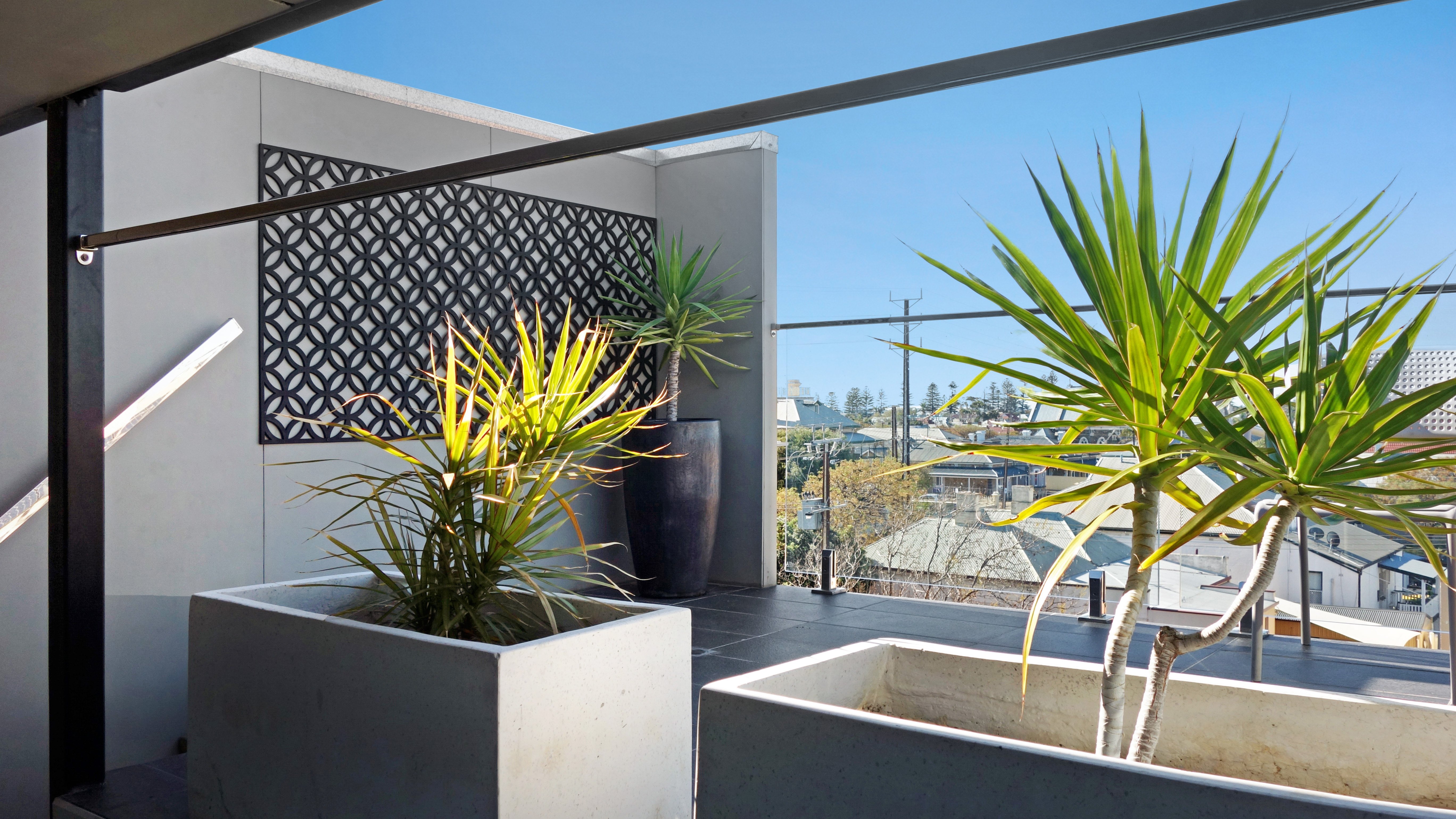 Semaphore Splash Apartments