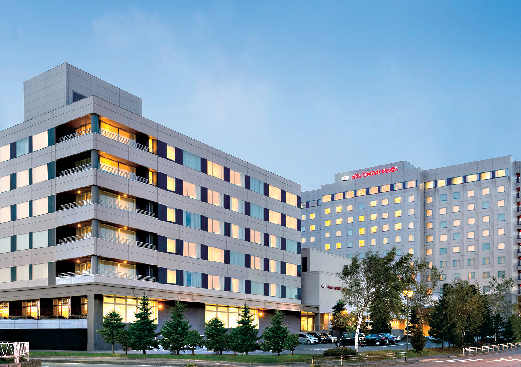 Hotel Exterior 