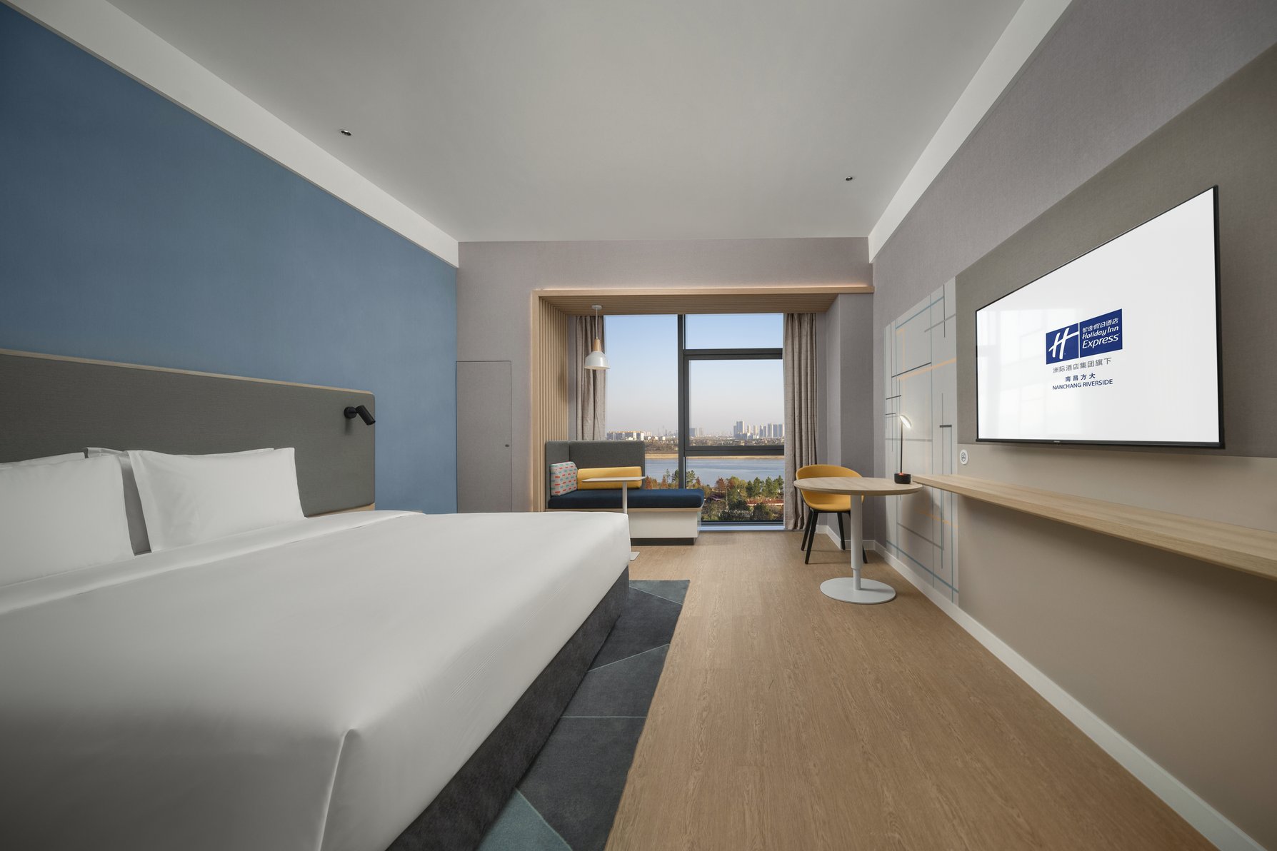 Holiday Inn Express NANCHANG RIVERSIDE Room Type - 1 King Standard River View