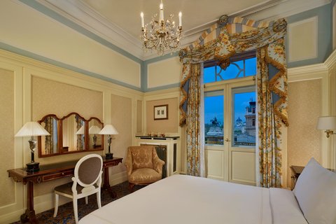 Habitación Classic con cama King y vistas de la Ópera