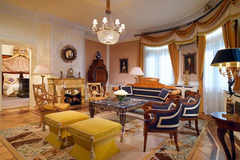 Prince of Wales Suite - Living Room