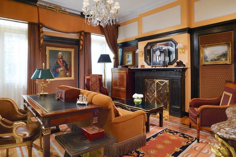 Prince of Wales Suite - Study