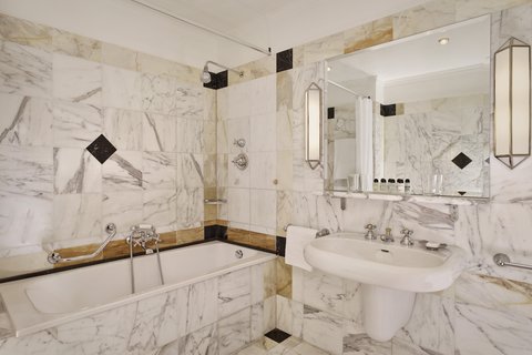 Baño para huéspedes Classic