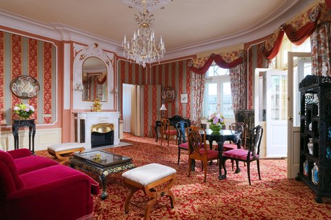 Sala de estar de la suite Opera