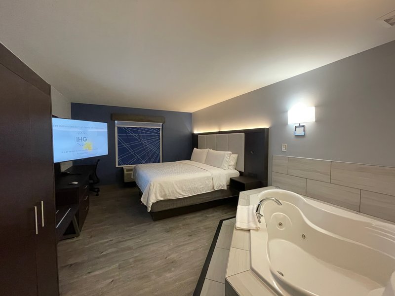 HOLIDAY INN EXP STES ELKRIDGE