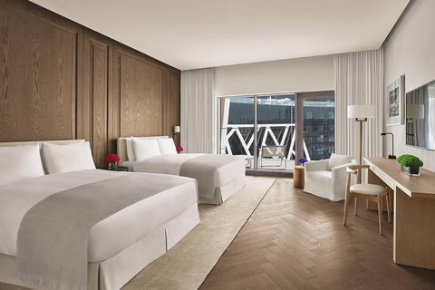 Queen/Queen Marina Guest Room - Balcony