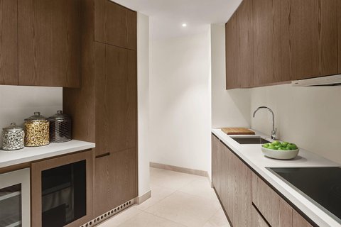 Royal Penthouse Suite - Kitchen