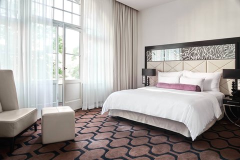 Superior Guest Room with Balcony