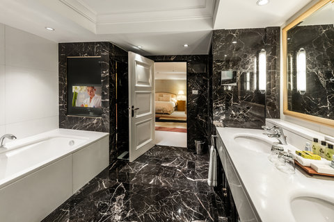 Master bathroom at the Presidential Suite