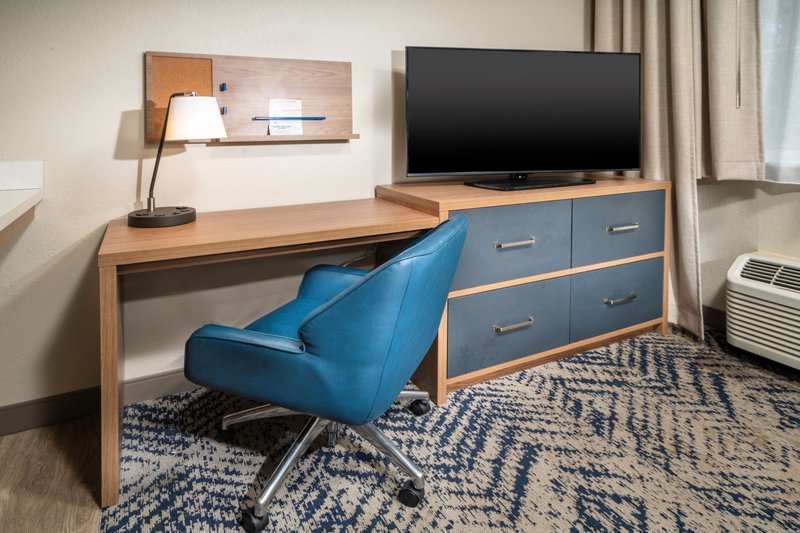 Candlewood Suites Charleston – Mt. Pleasant