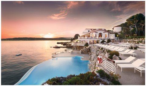 Eden Roc Swimming Pool