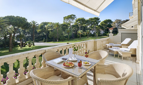 One Bedroom Suite Terrace