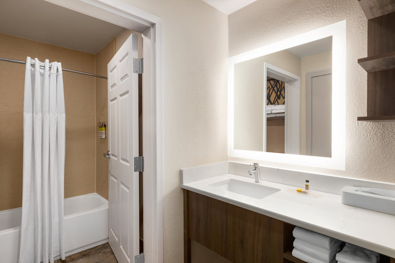 STAYBRIDGE STES STAFFORD