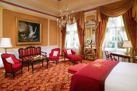 Imperial Junior Suite King - Red
