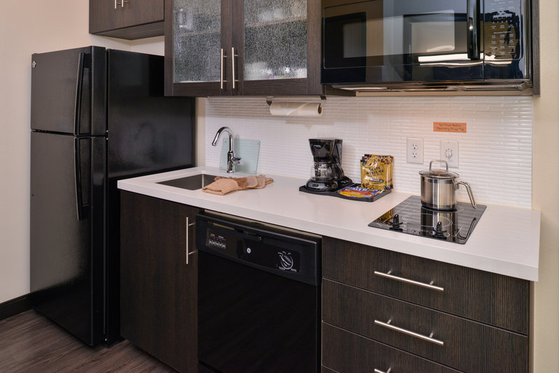Candlewood Suites Austin Airport