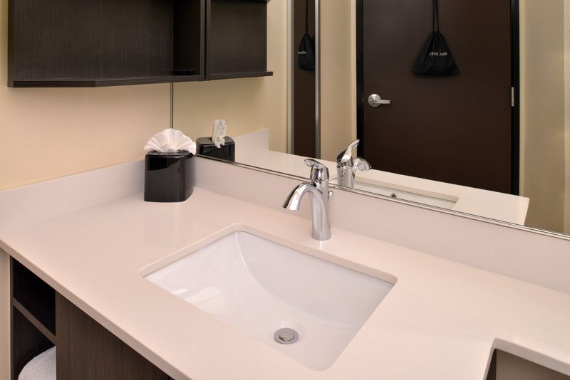 Candlewood Suites Austin Airport