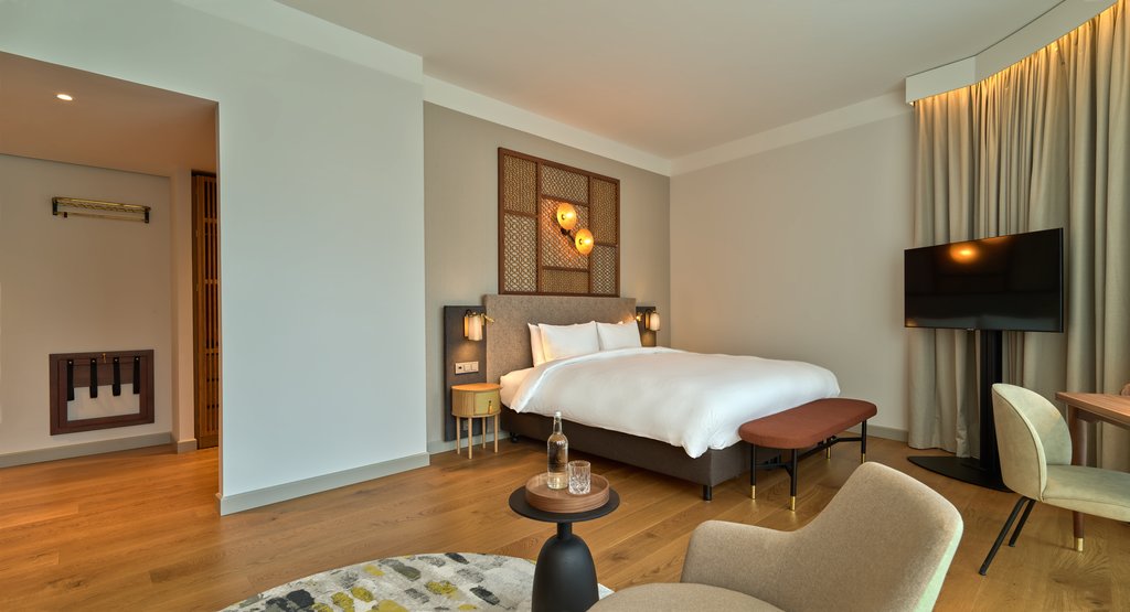 Guest photo