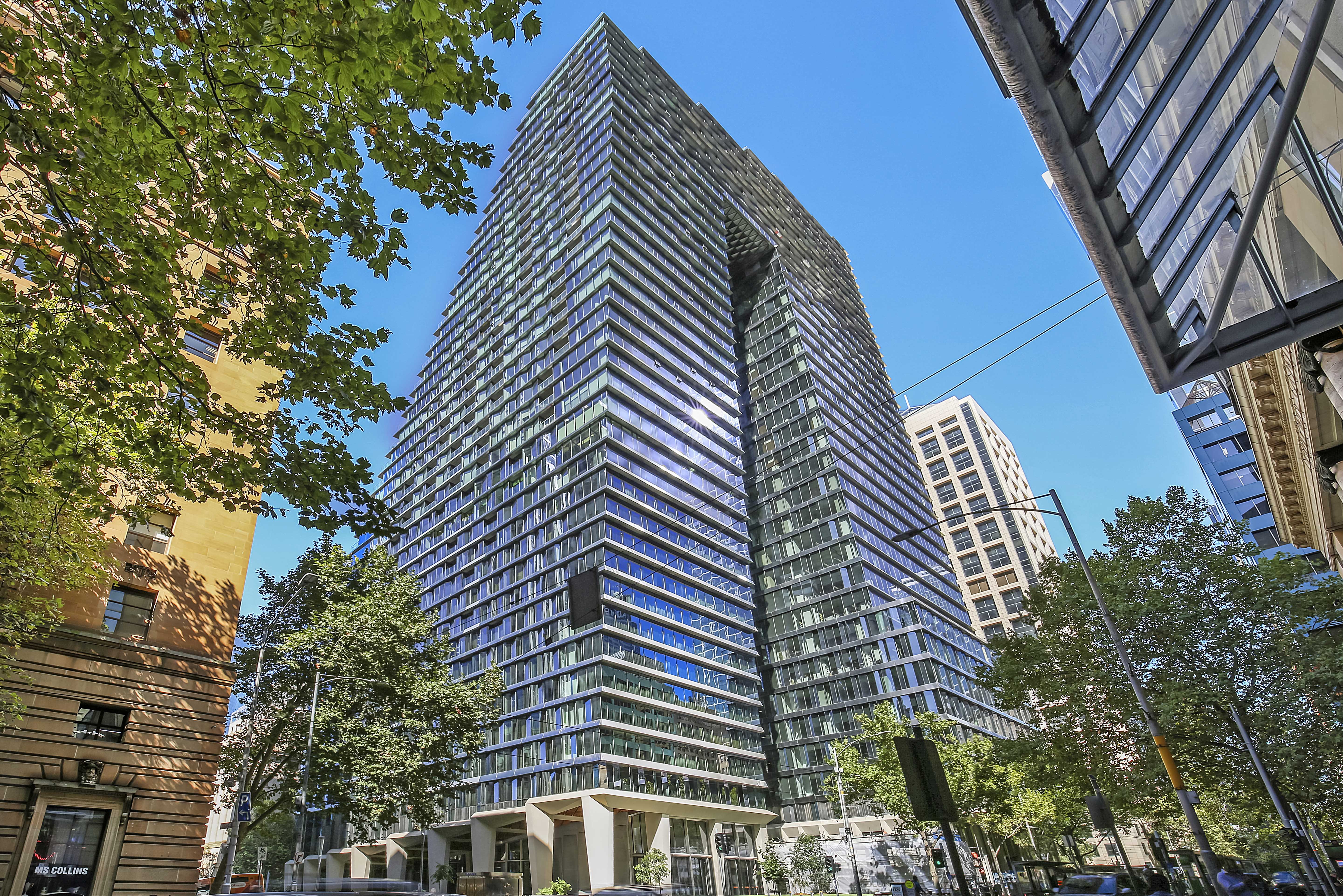 Astra Melbourne CBD-Collins Arch