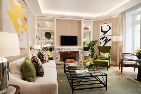 Garden Suite - Living Room 3