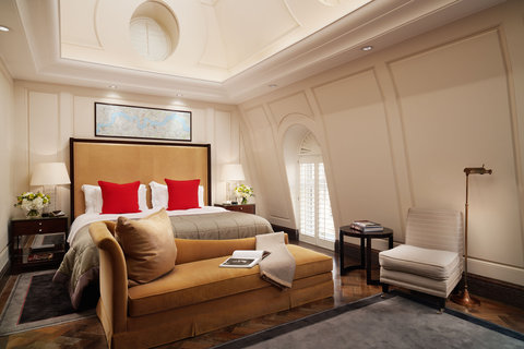 The Whitehall Penthouse - Master Bedroom