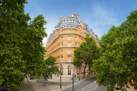 Corinthia London - Exterior