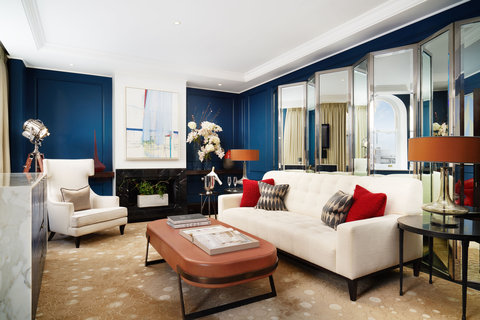 The Actor's Penthouse - Living Room