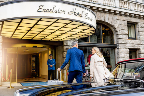 Excelsior Hotel Ernst Ankunft Best Ager