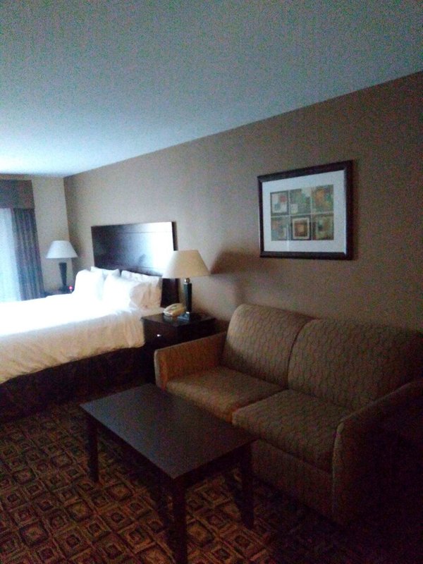 HOLIDAY INN EXP STES ZANESVILL