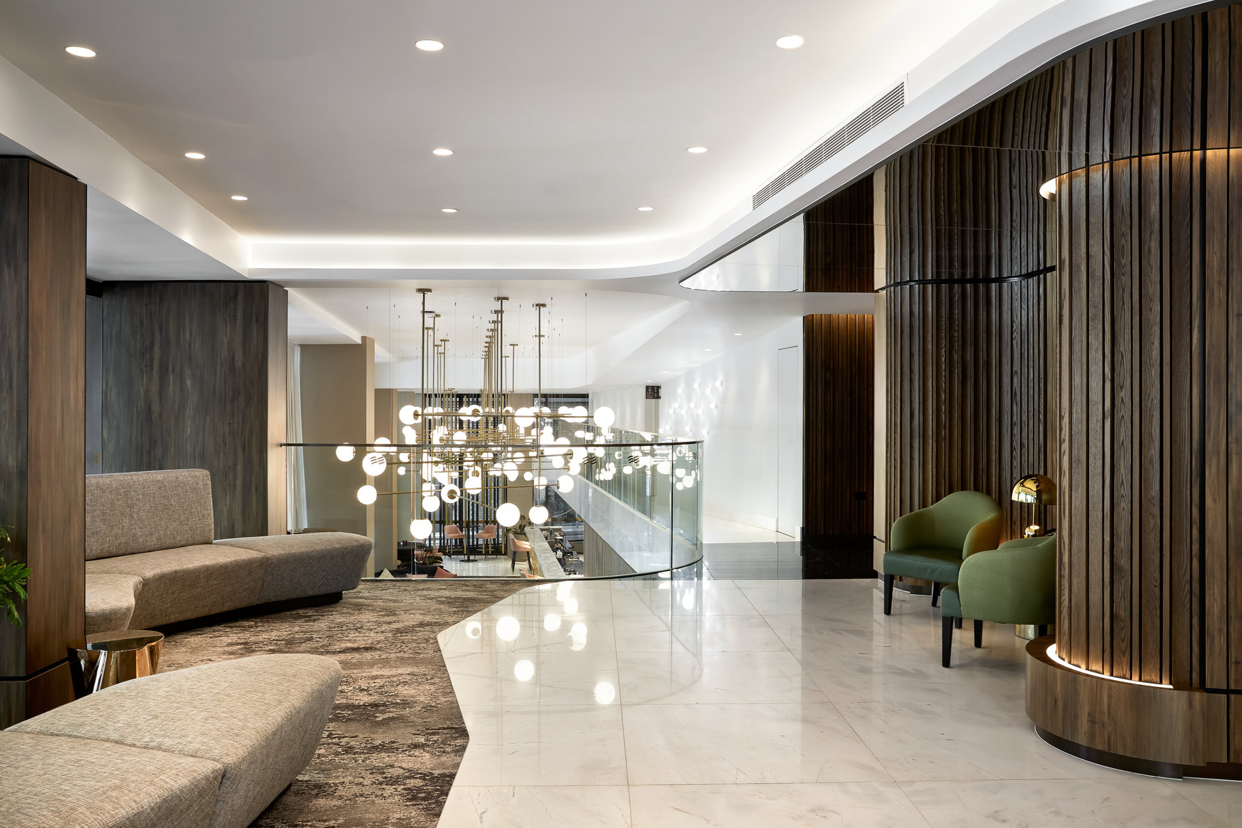 Crowne Plaza Sydney Darling Harbour, an IHG Hotel - Our spacious Hotel Lobby with our stunning view of Bar Two 88