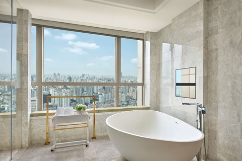 St. Regis Suite Bathroom