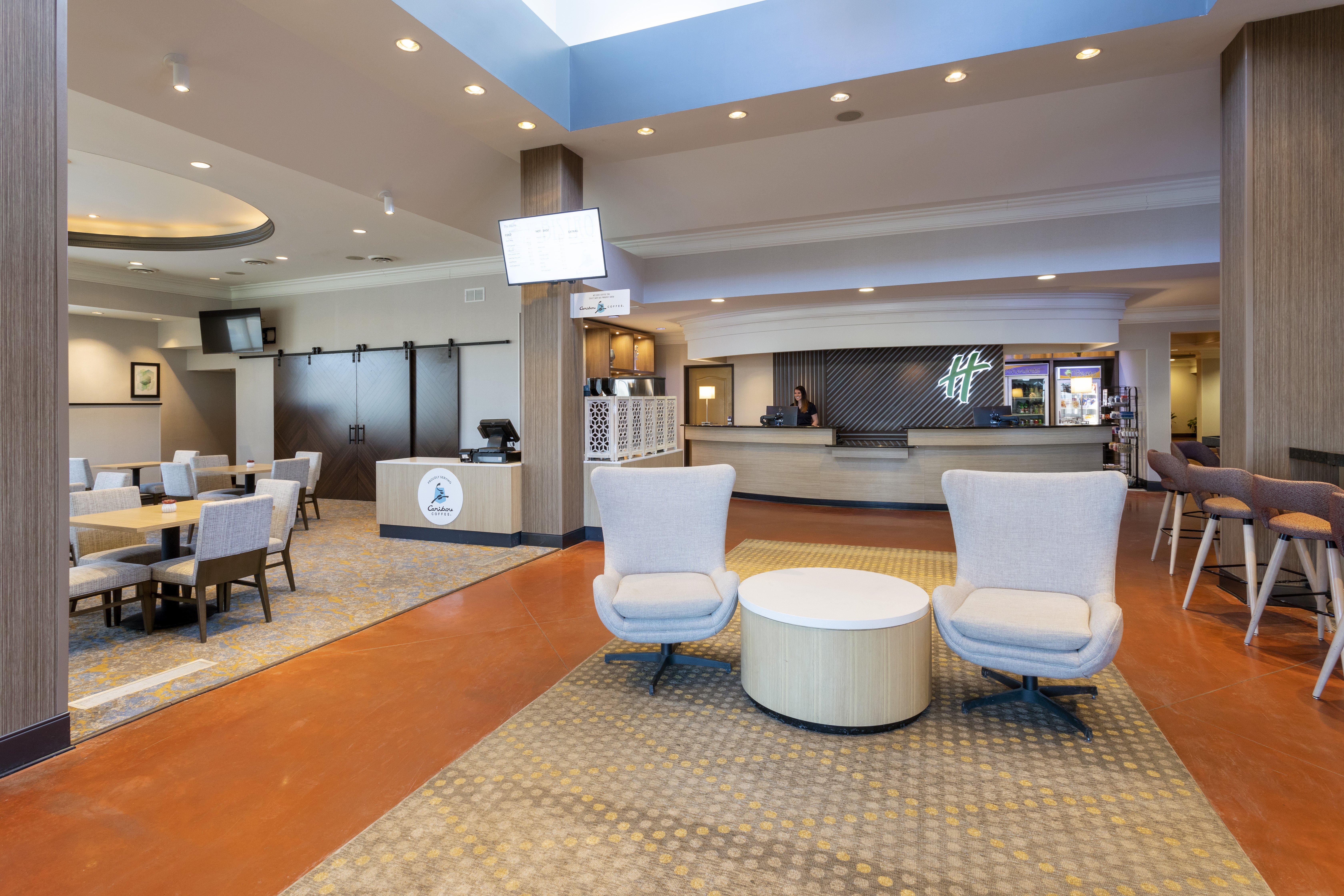 Holiday Inn Hotel & Suites