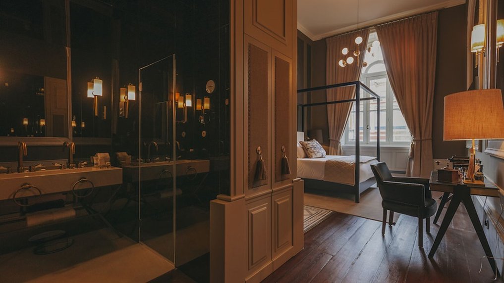 Guest photo