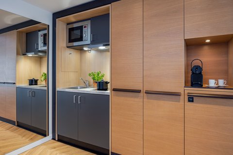 Apartment with Kitchenette