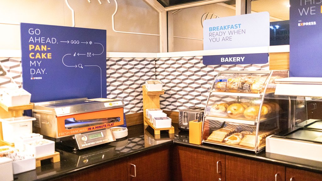 Breakfast Bar